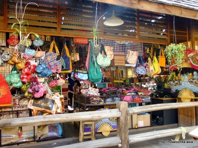 Таиланд. Паттайя. Фото с плавучего рынка.